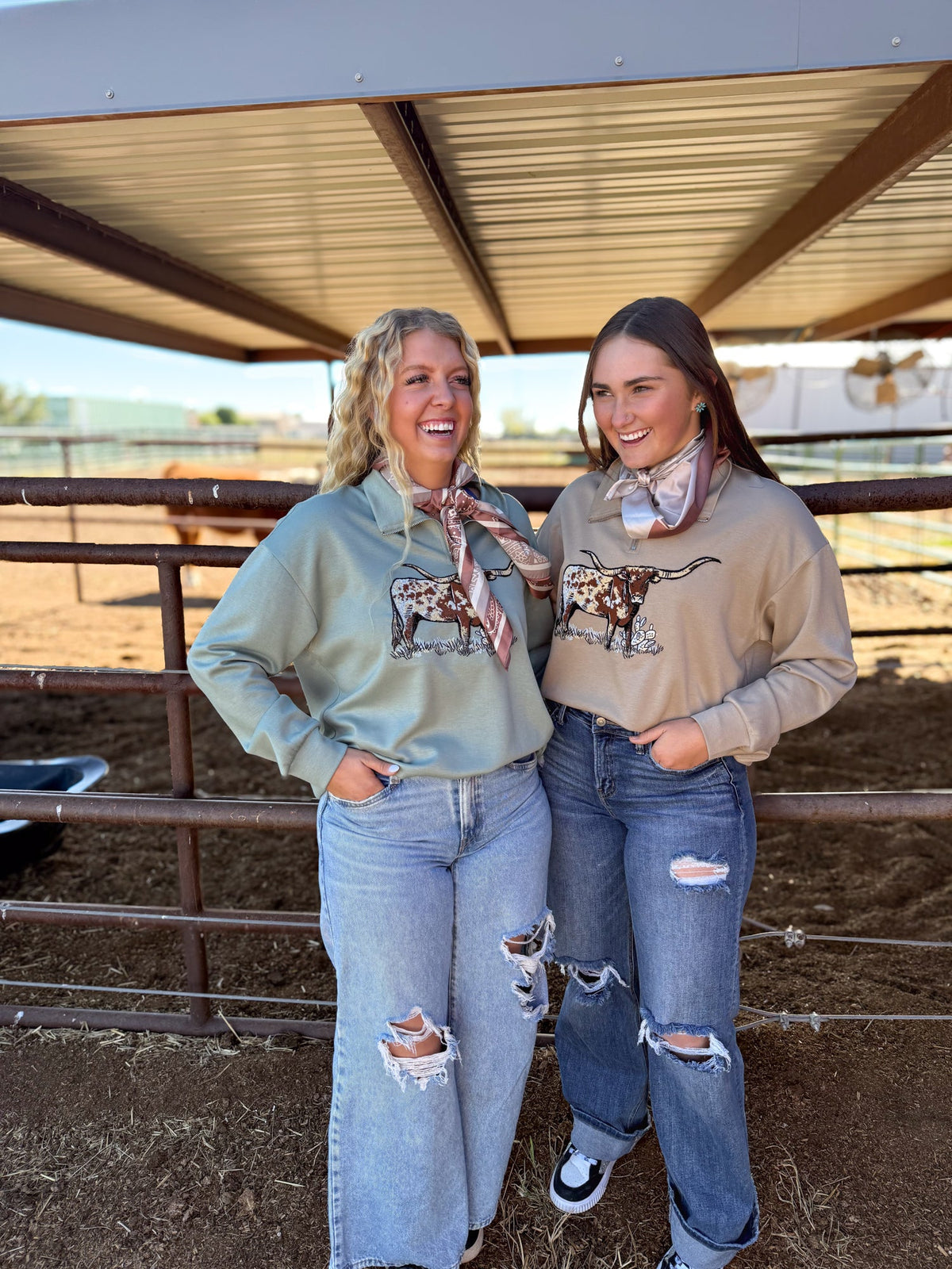 Lomita Longhorn Pullover
